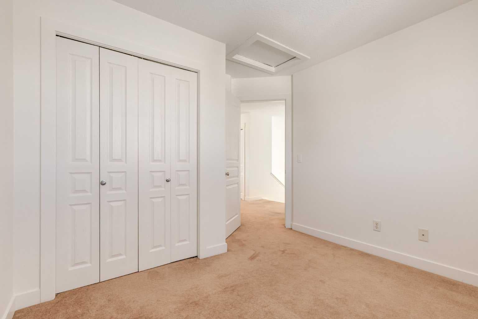 804, 281 Cougar Ridge Drive SW