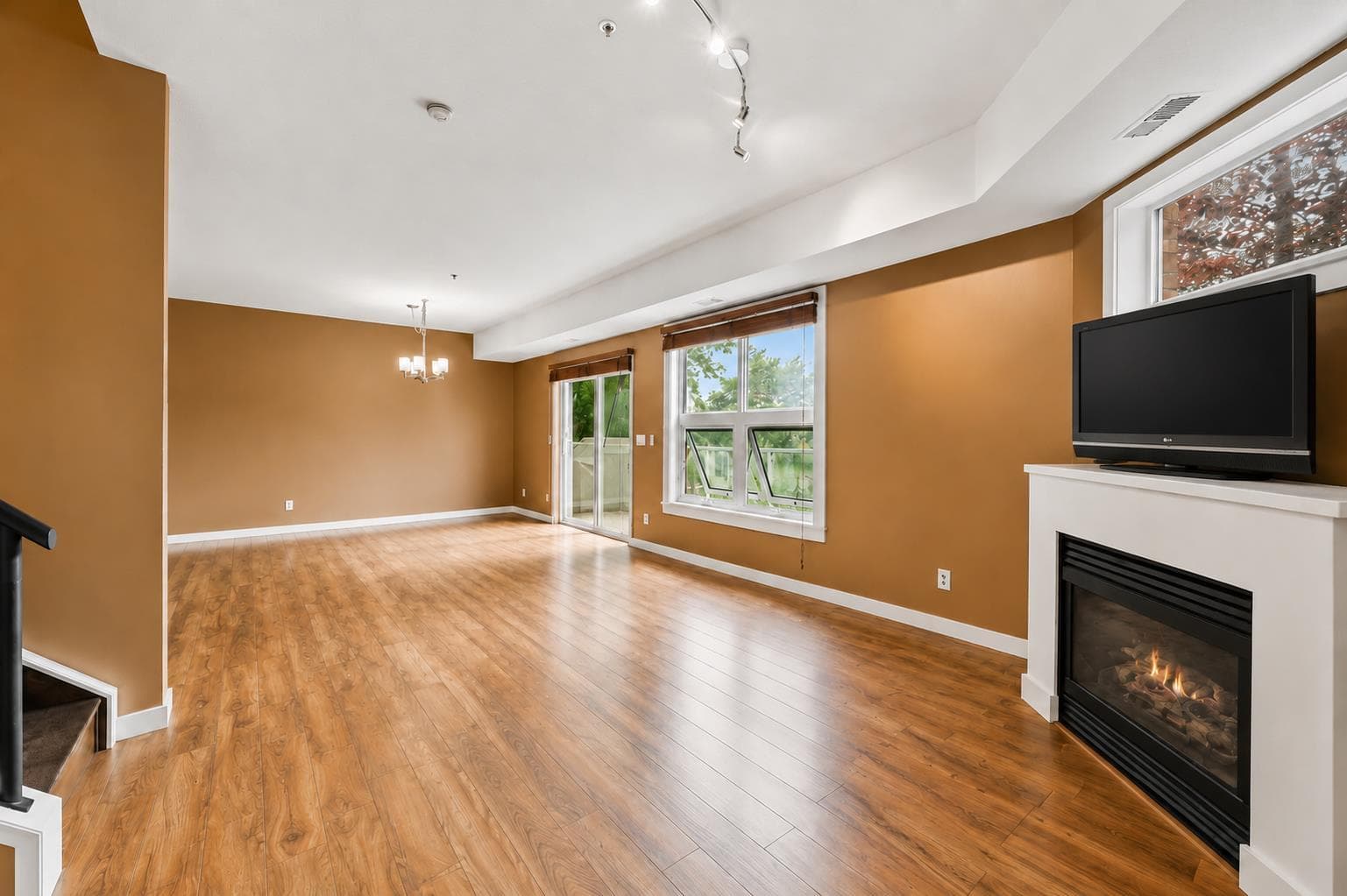 104, 6550 Old Banff Coach Road SW