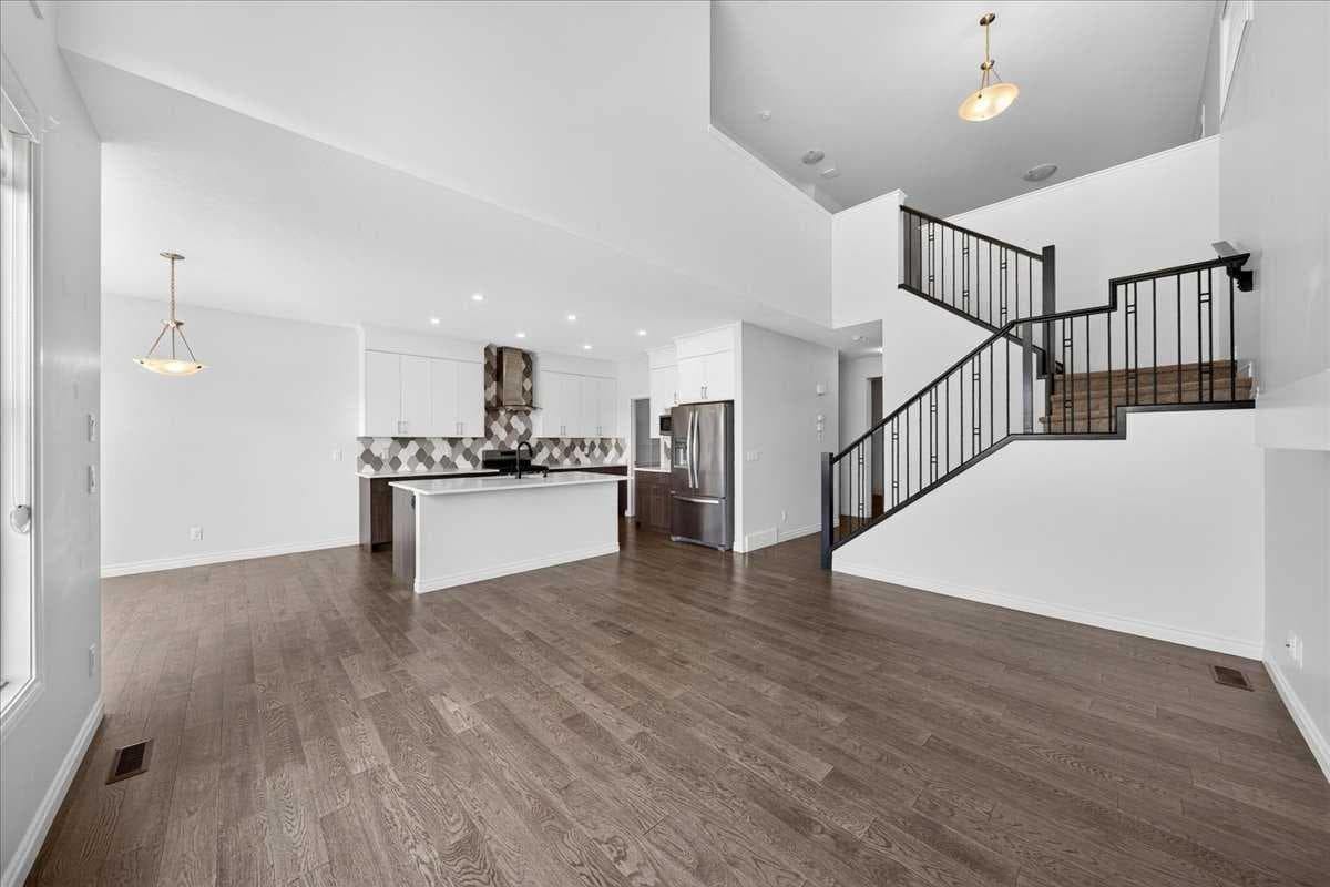 75 Midgrove Drive SW