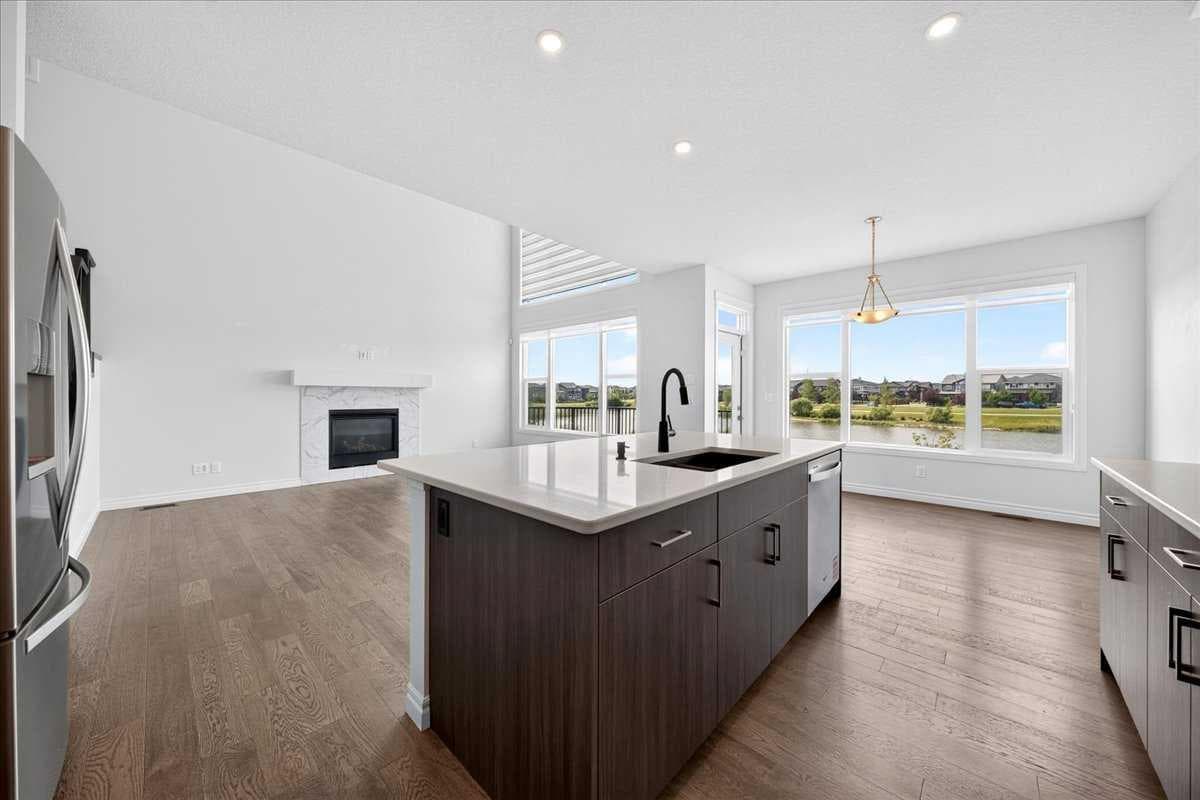 75 Midgrove Drive SW