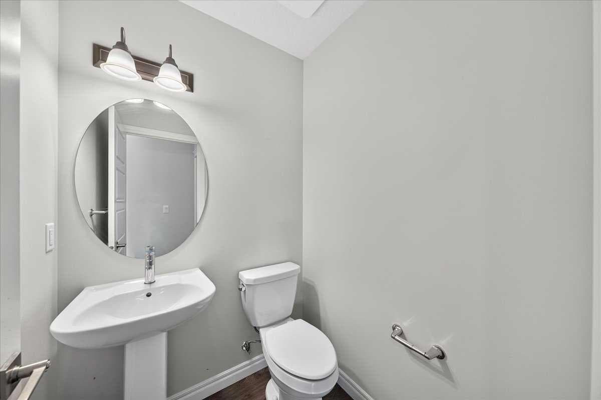 75 Midgrove Drive SW