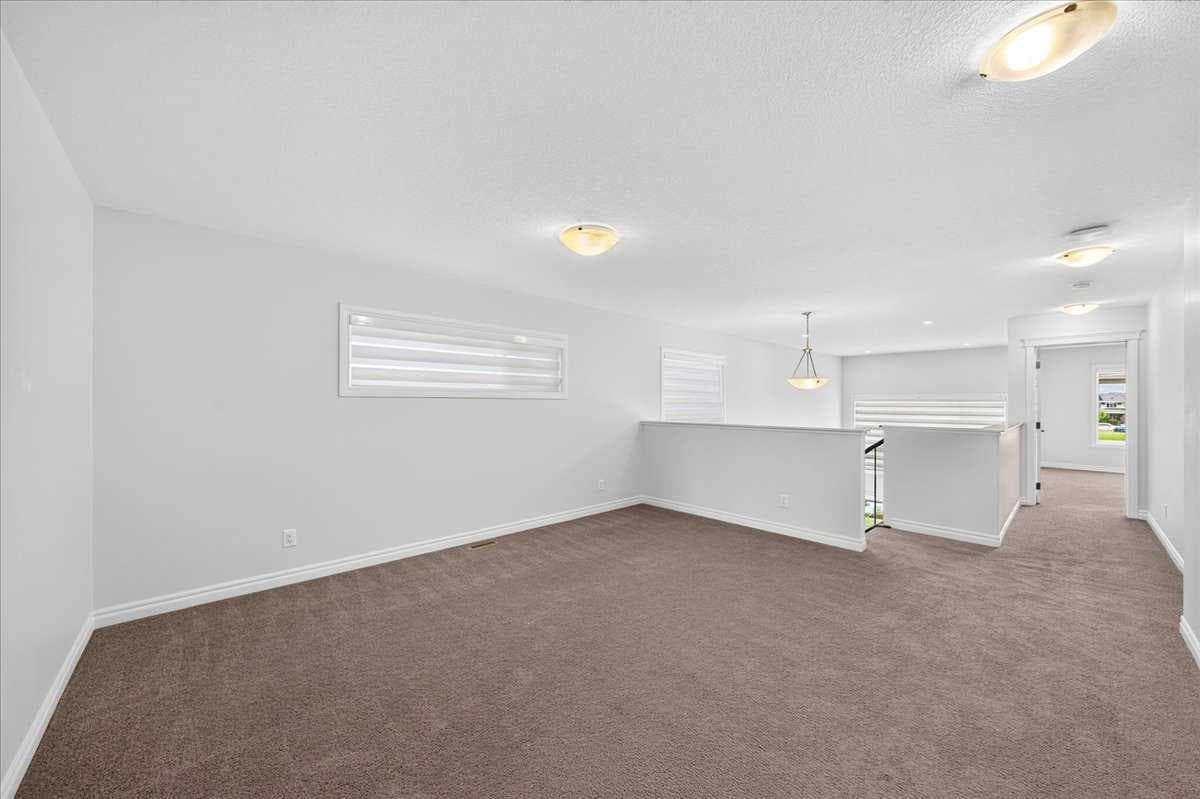 75 Midgrove Drive SW