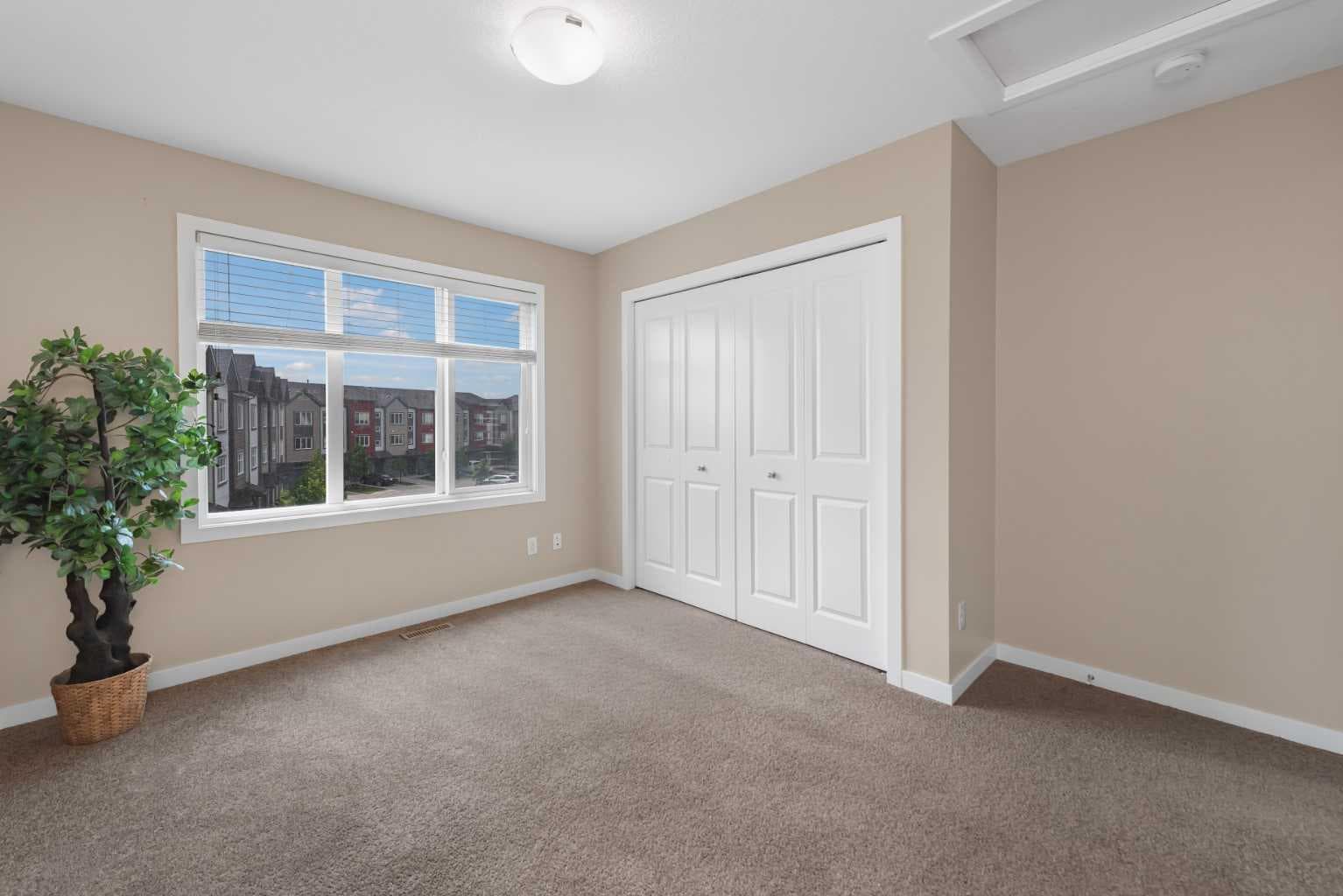 82 Copperstone Common SE
