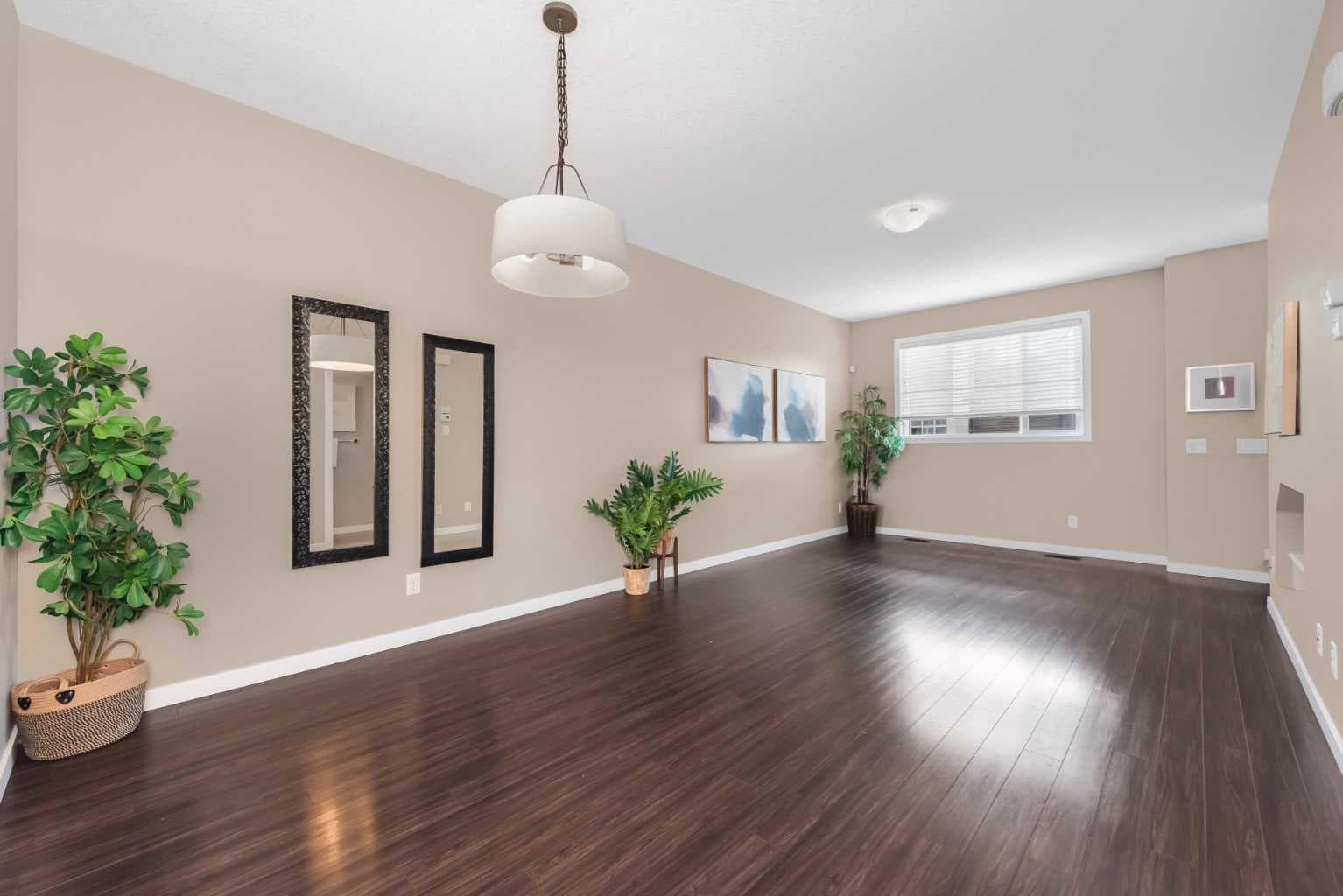 82 Copperstone Common SE