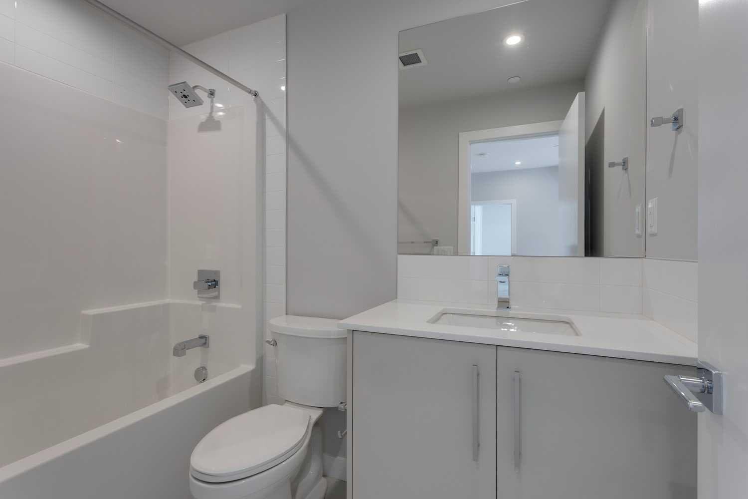 206, 8370 Broadcast Avenue SW