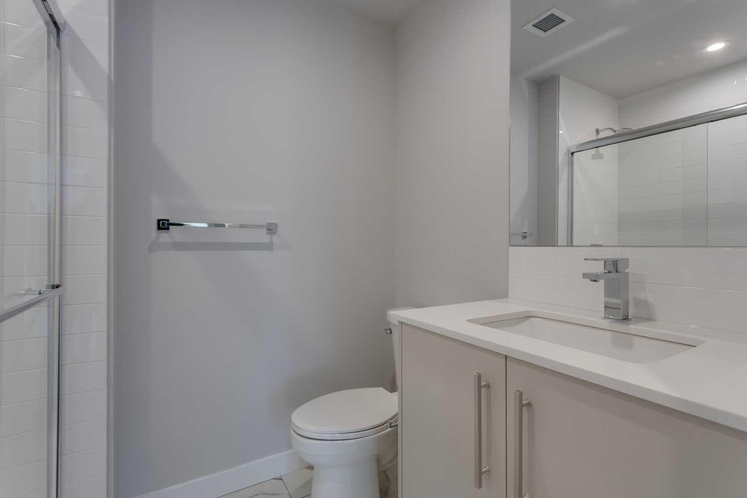 206, 8370 Broadcast Avenue SW