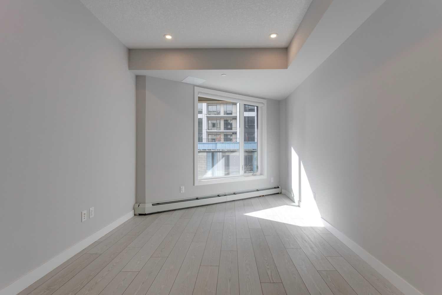 206, 8370 Broadcast Avenue SW
