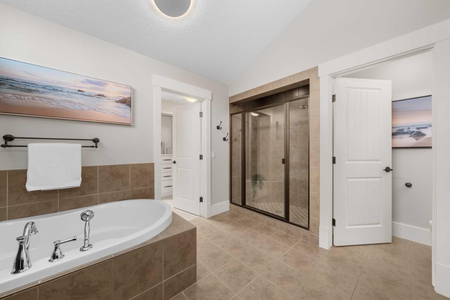11 Aspen Cliff Place SW