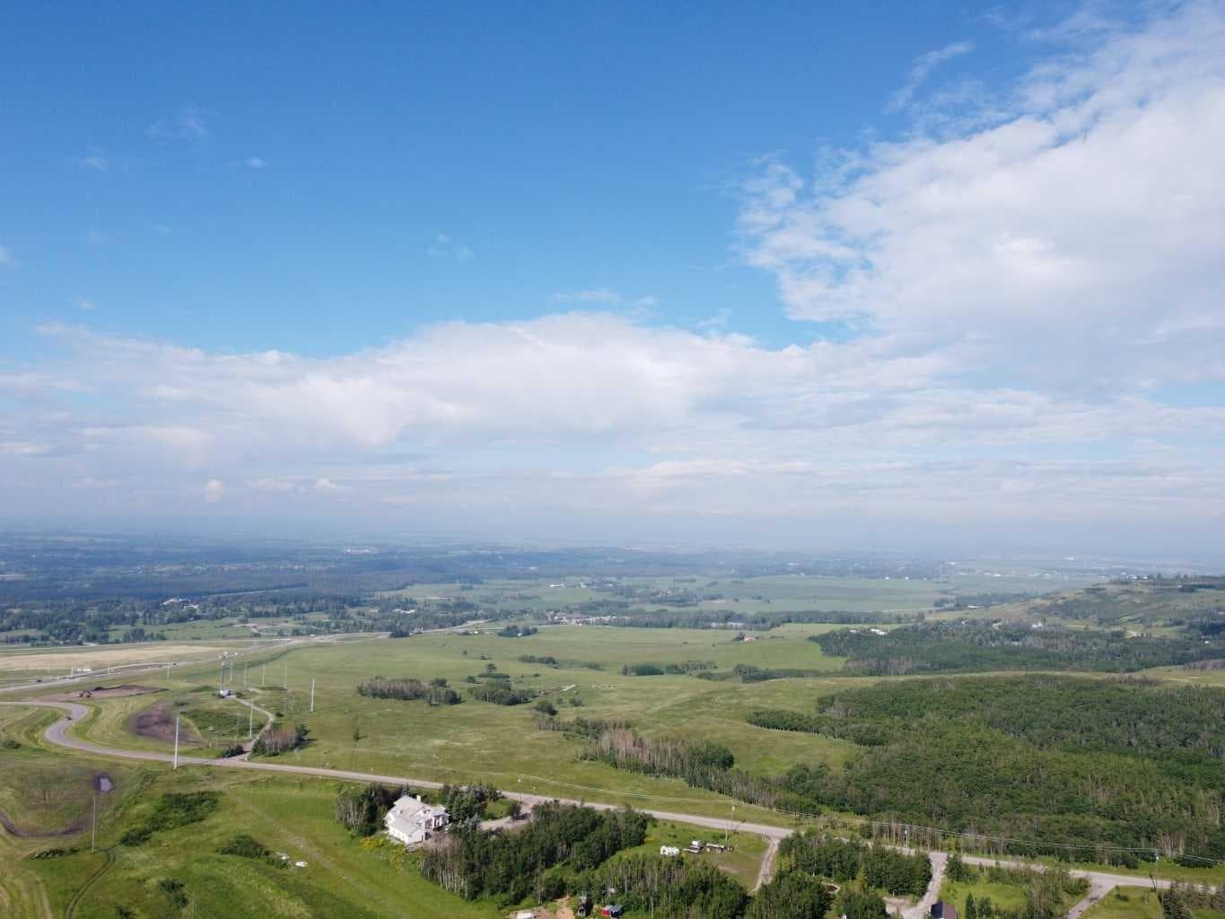 11 Aspen Cliff Place SW