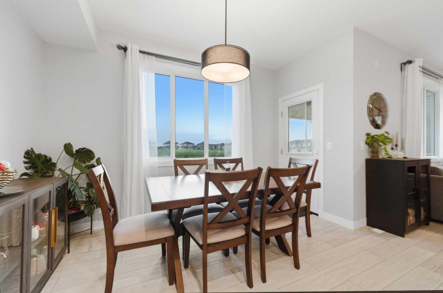 163 DAWSON WHARF RISE Mount 