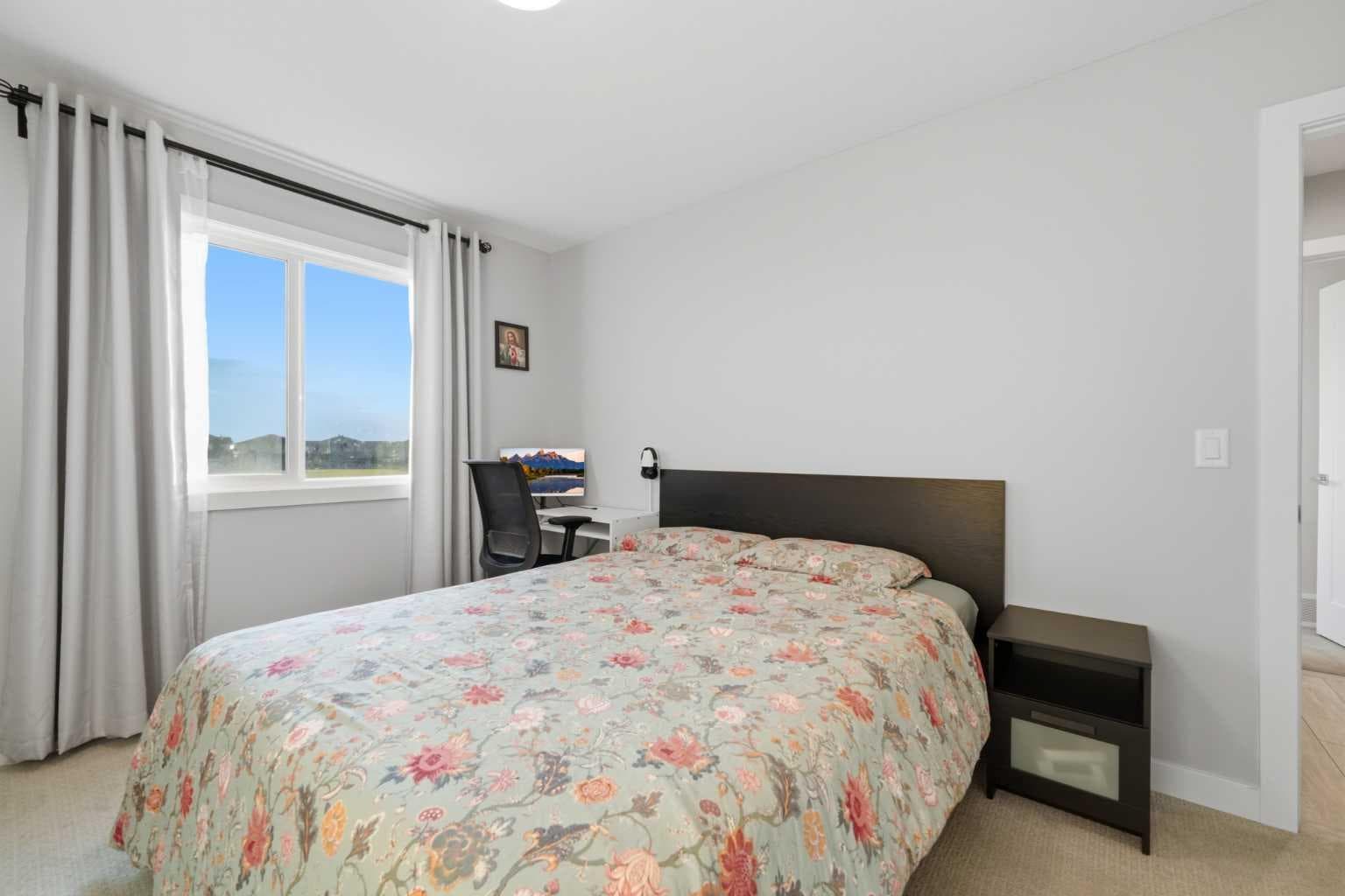 163 DAWSON WHARF RISE Mount 