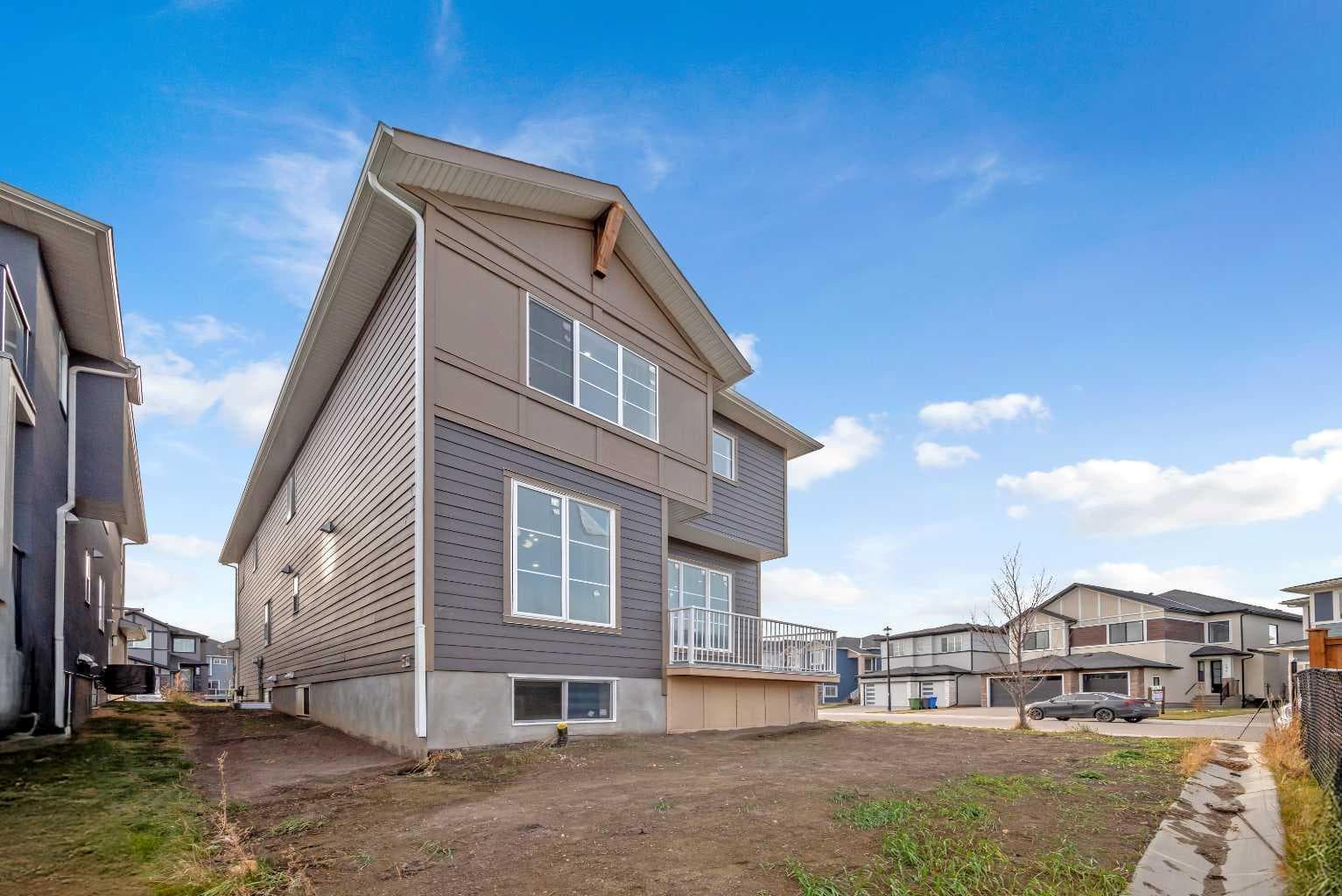 203 KINNIBURGH Place 