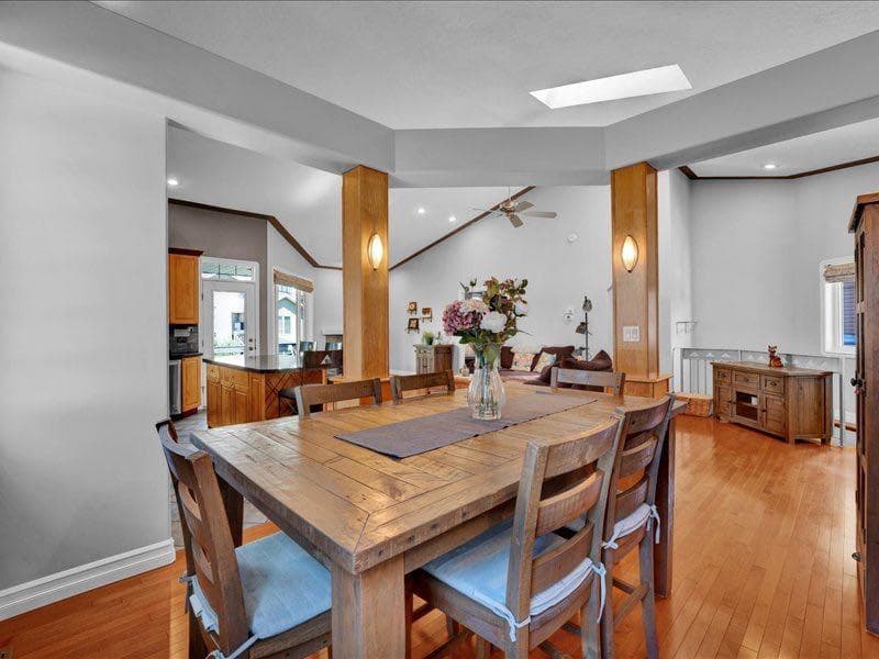 147 Cove Place 
