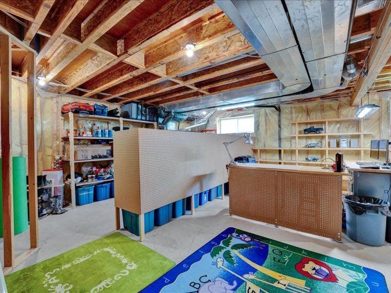 147 Cove Place 