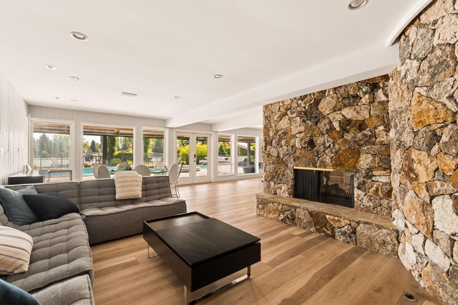 120 Lake Placid Green SE