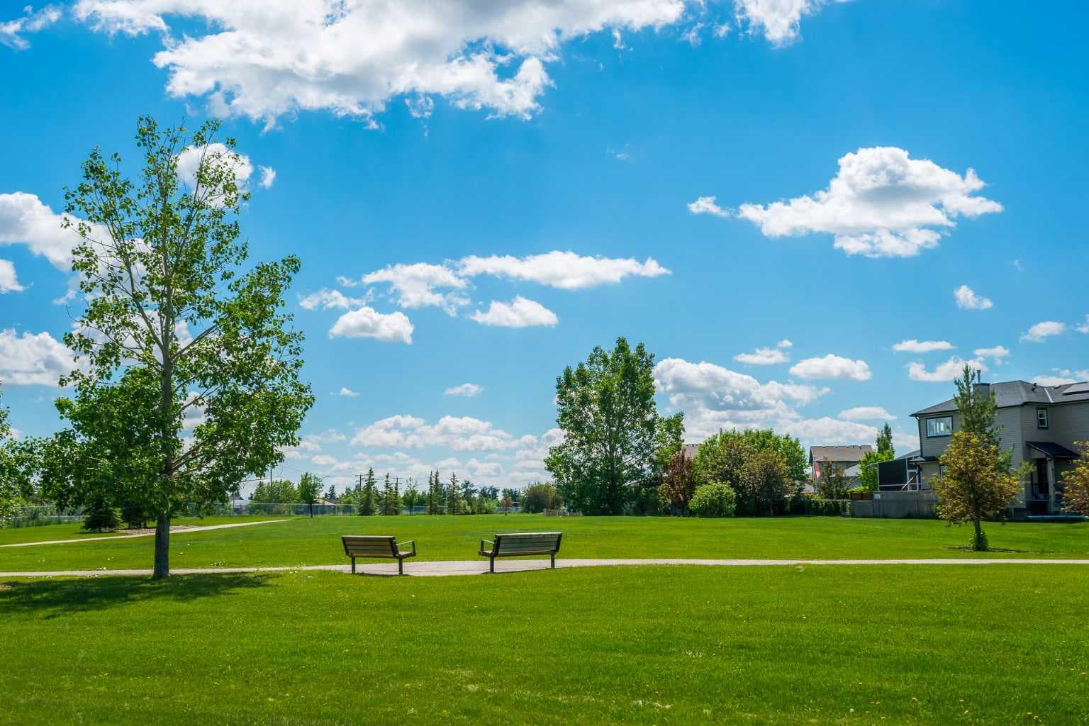 604, 620 Luxstone Landing SW