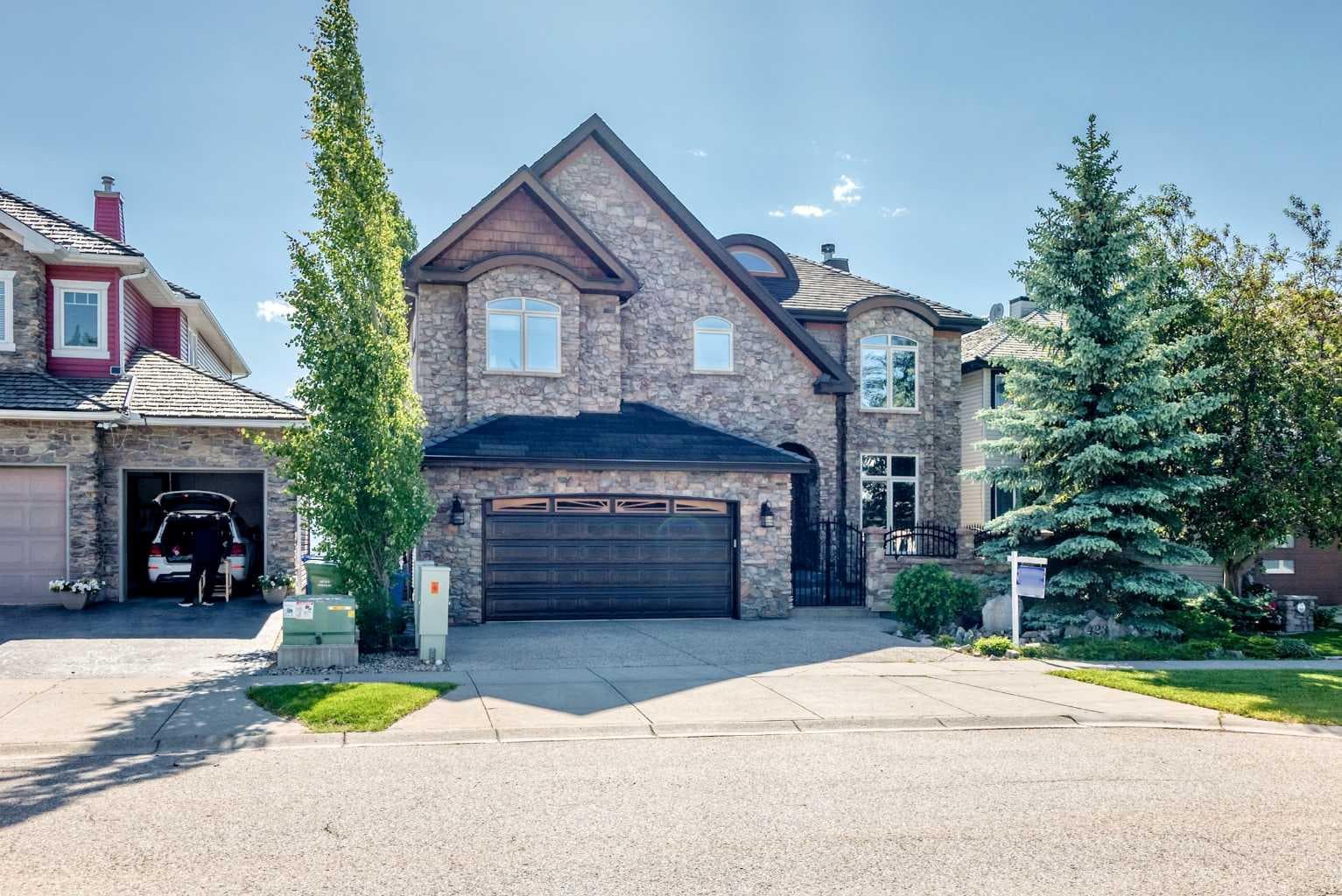 423 Rocky Ridge Drive NW