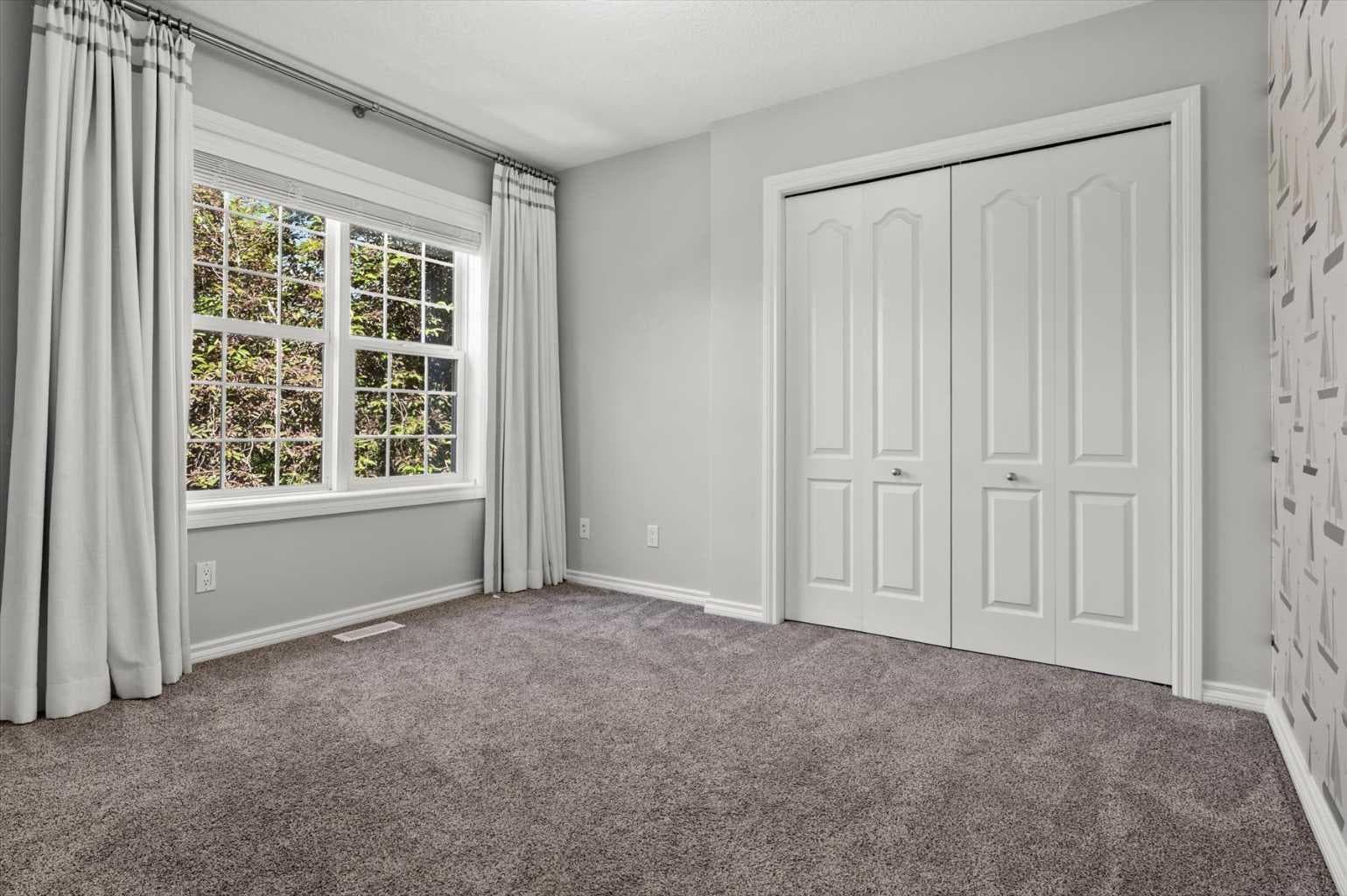 113 Ypres Green SW