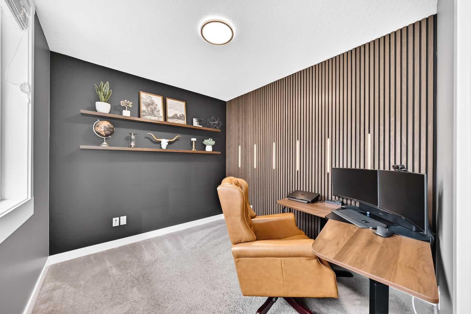 30, 111 Rainbow Falls Gate 