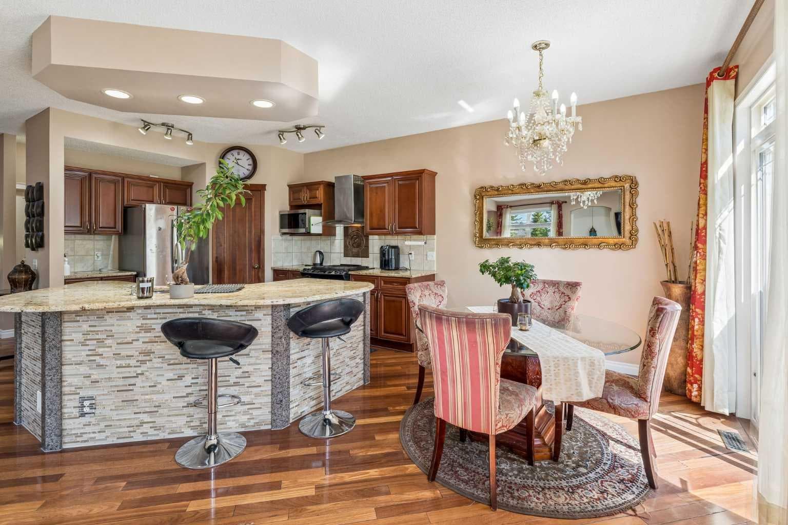 86 Tuscany Ravine Road NW