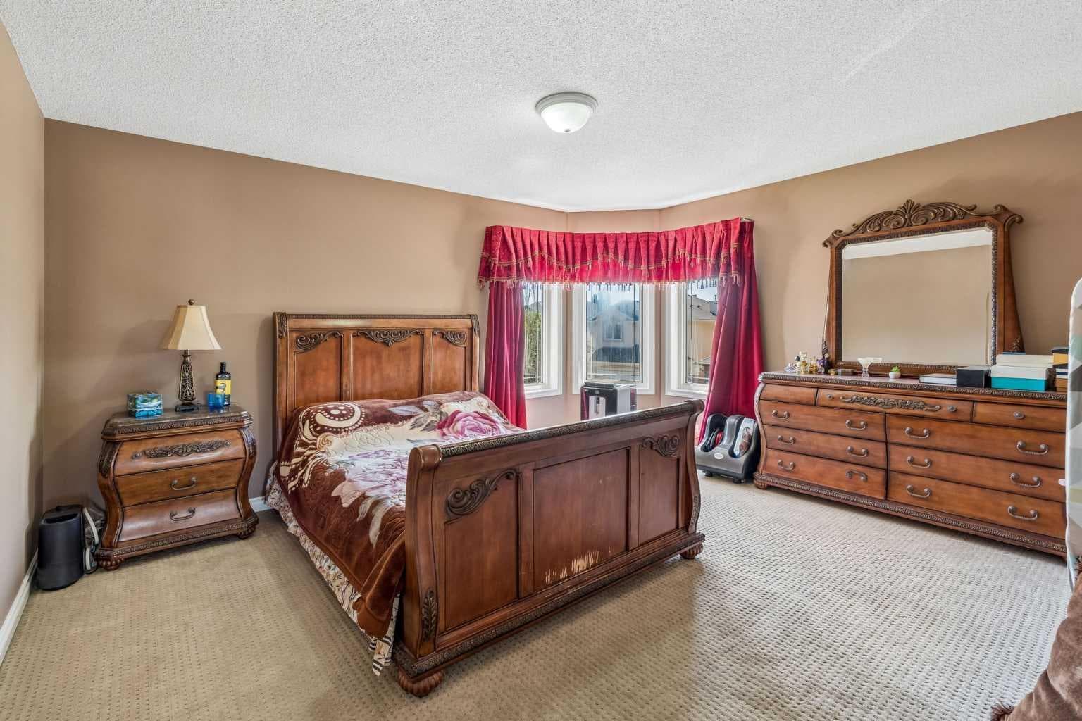 86 Tuscany Ravine Road NW