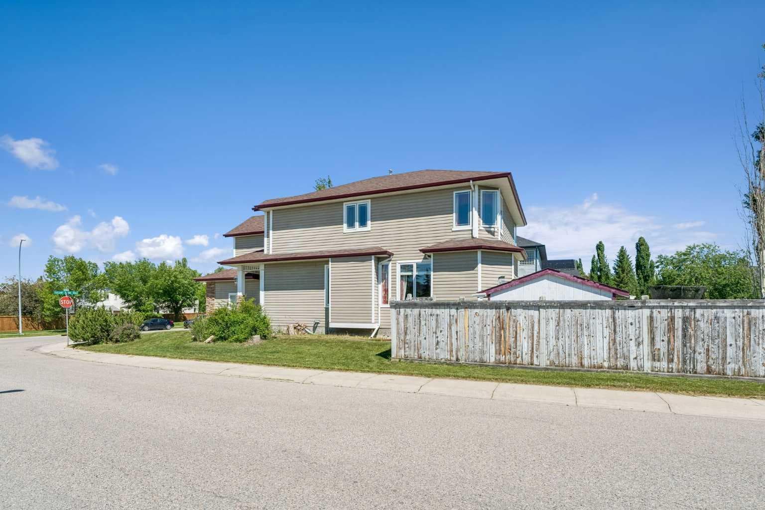 86 Tuscany Ravine Road NW