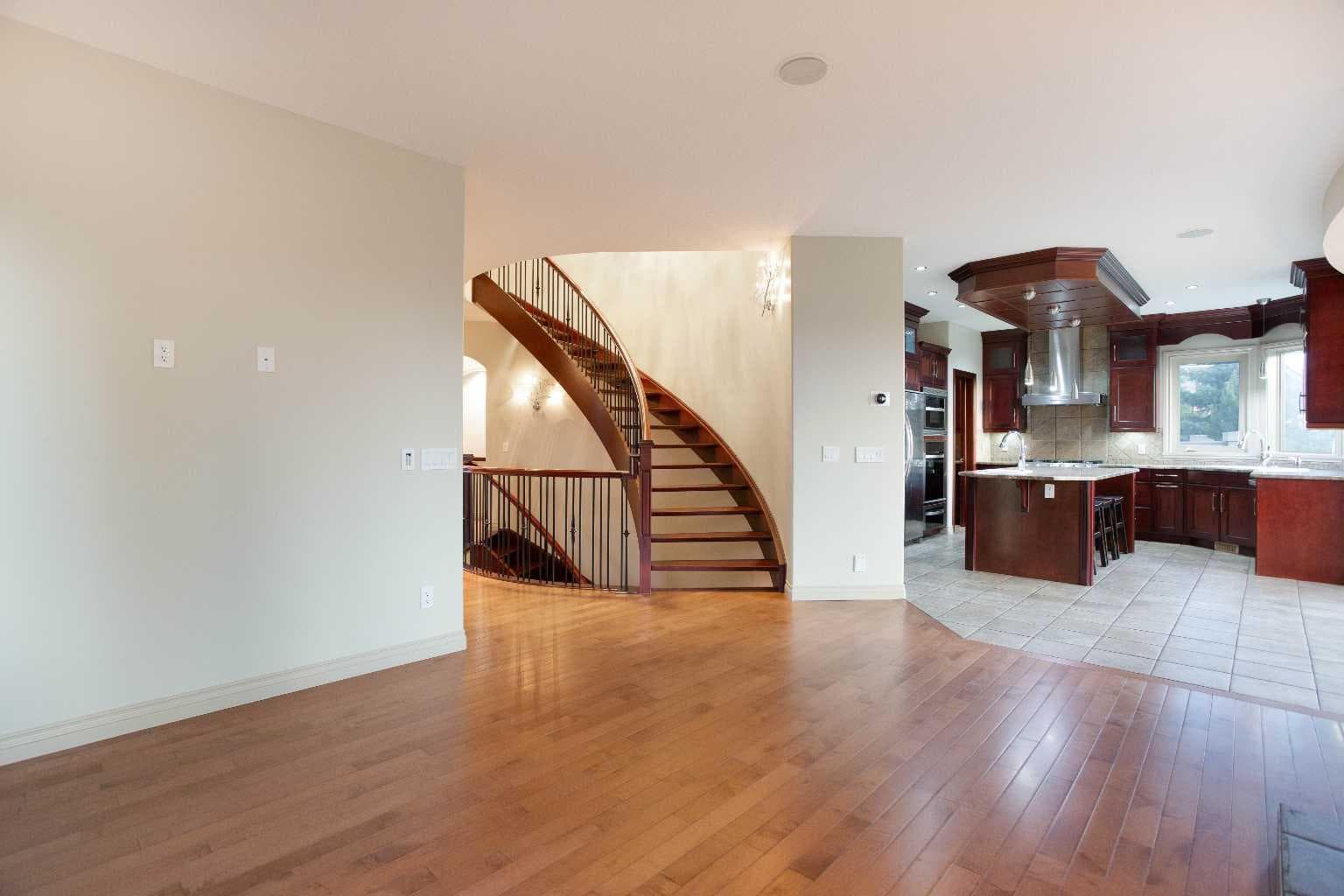135 Coopers Hill SW