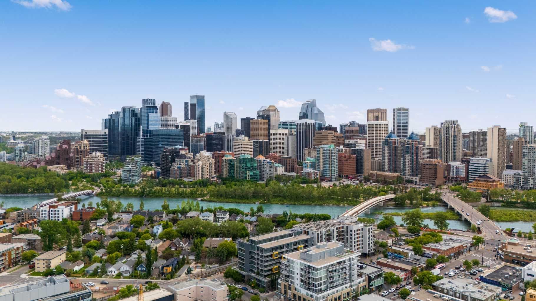 411, 235 9A Street NW