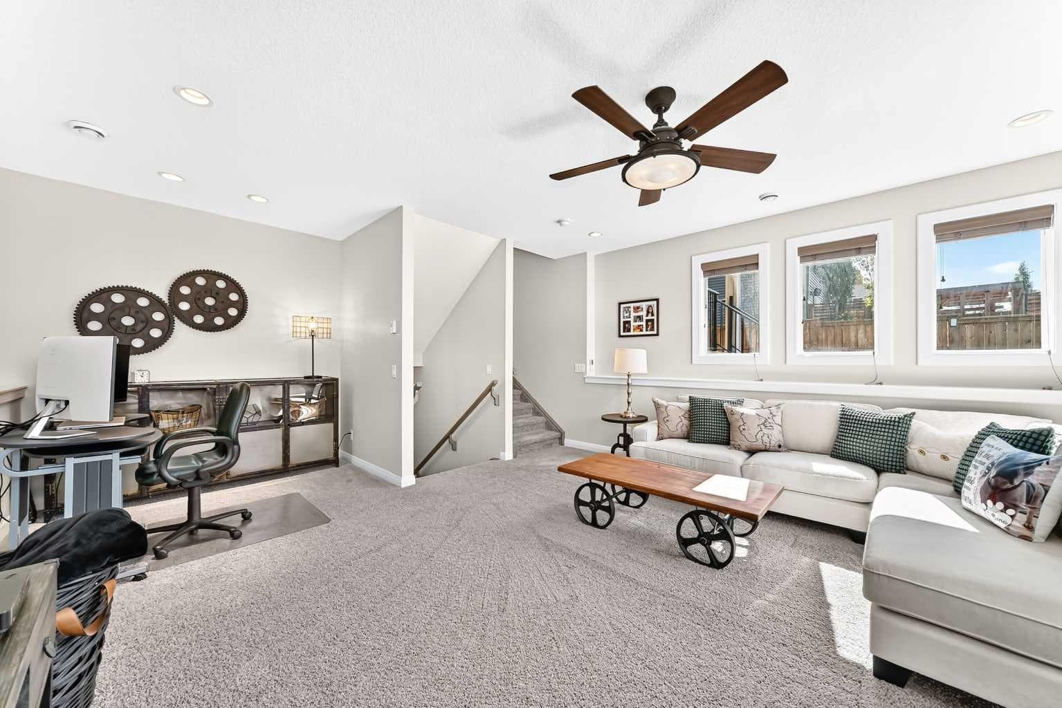 209 SANDPIPER Boulevard 