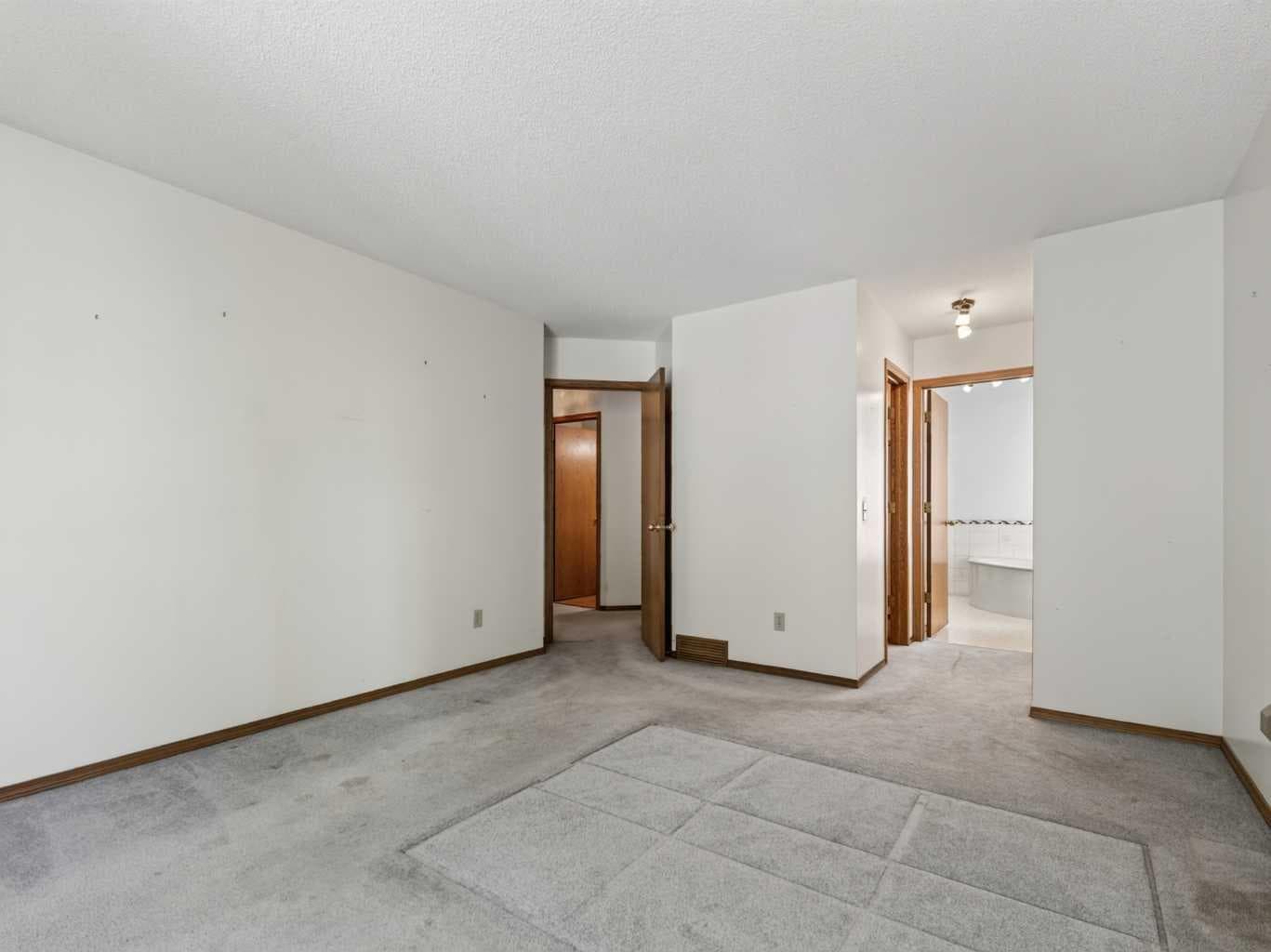 92 Scandia Hill NW
