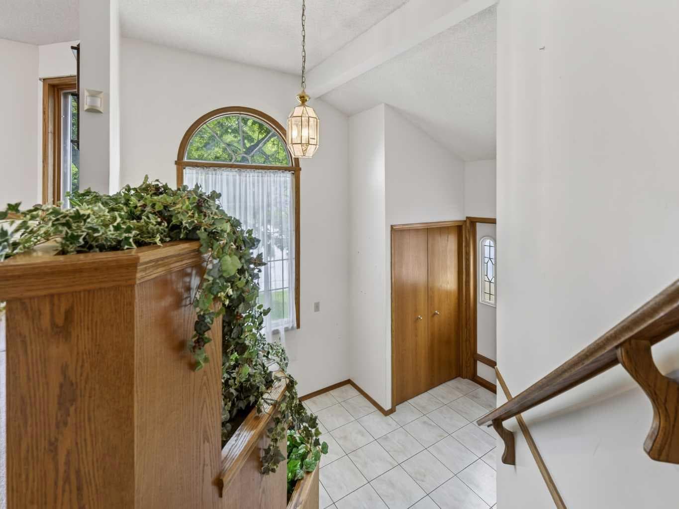 92 Scandia Hill NW