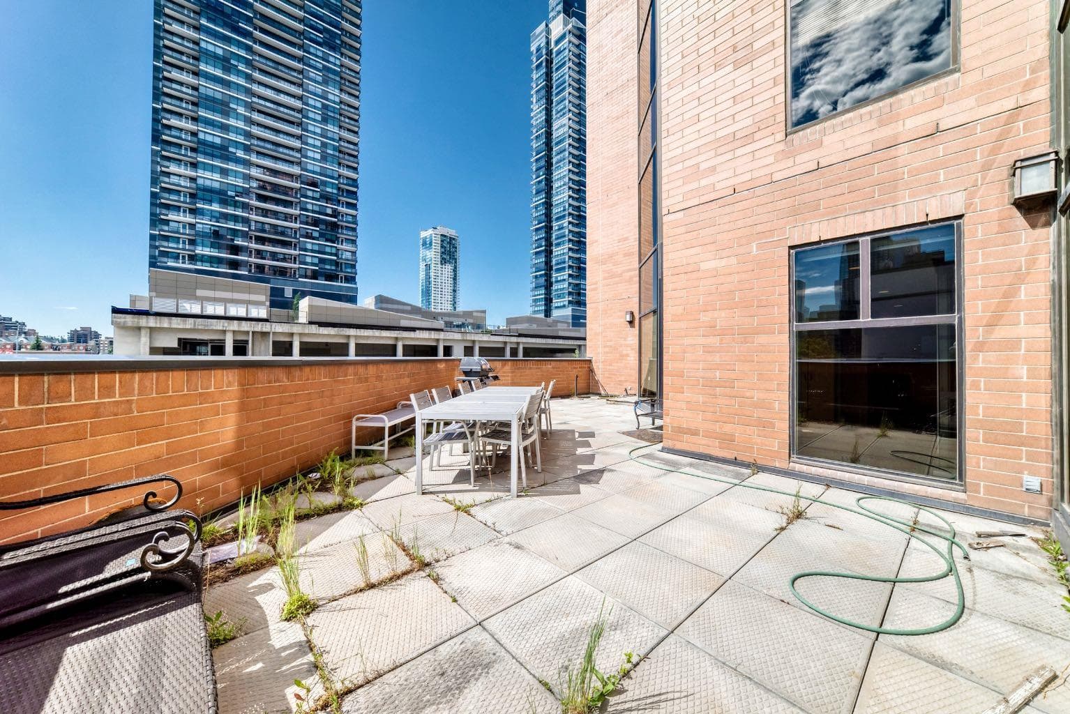 277, 1100 8 Avenue SW