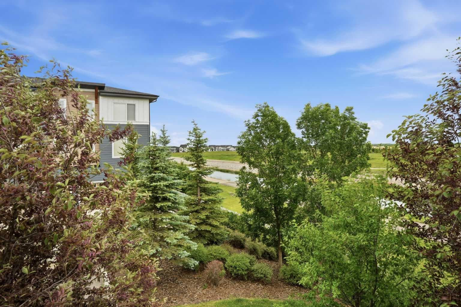 31, 111 Rainbow Falls Gate 