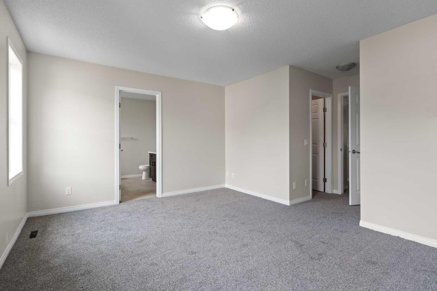137 Windridge Road SW
