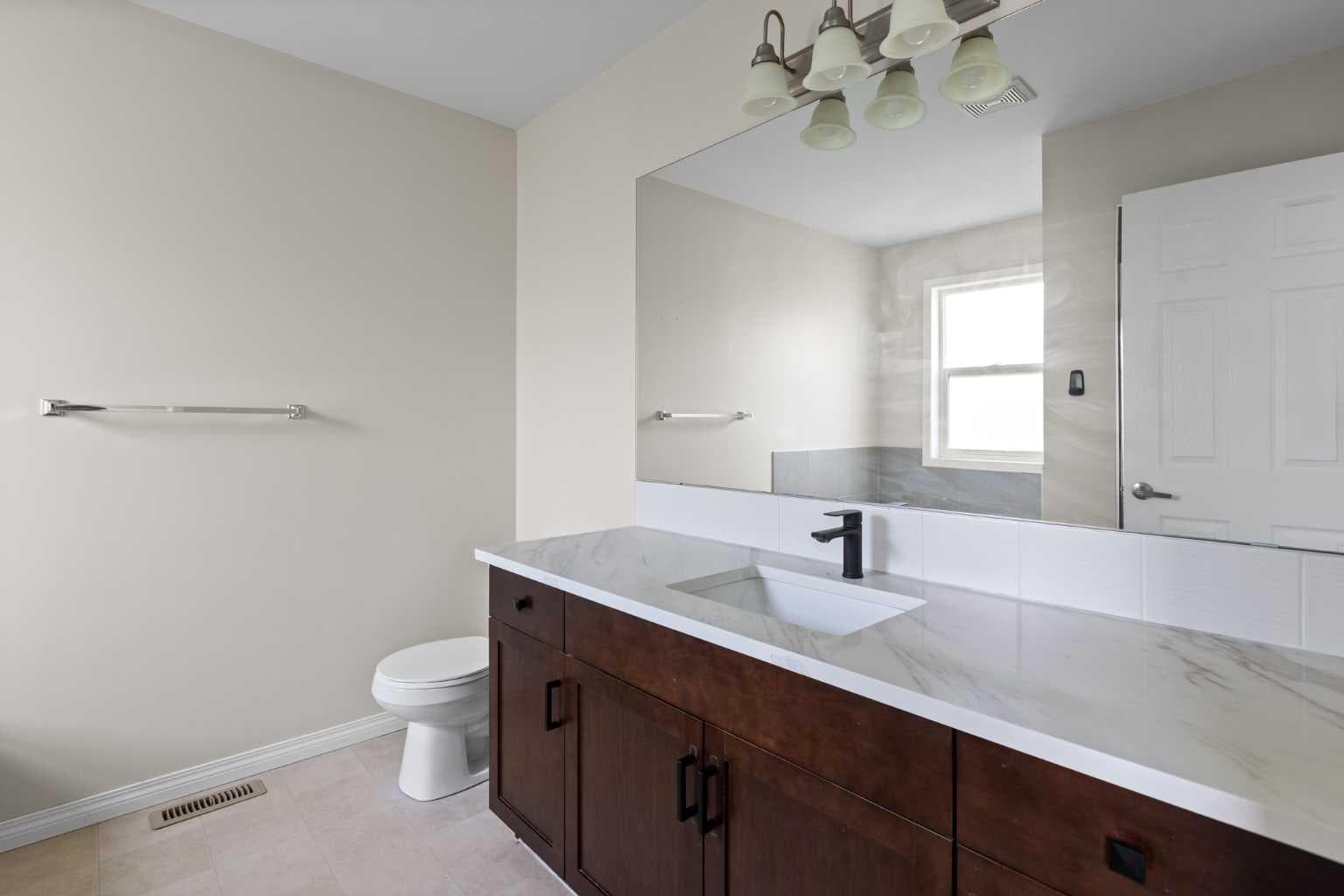 137 Windridge Road SW