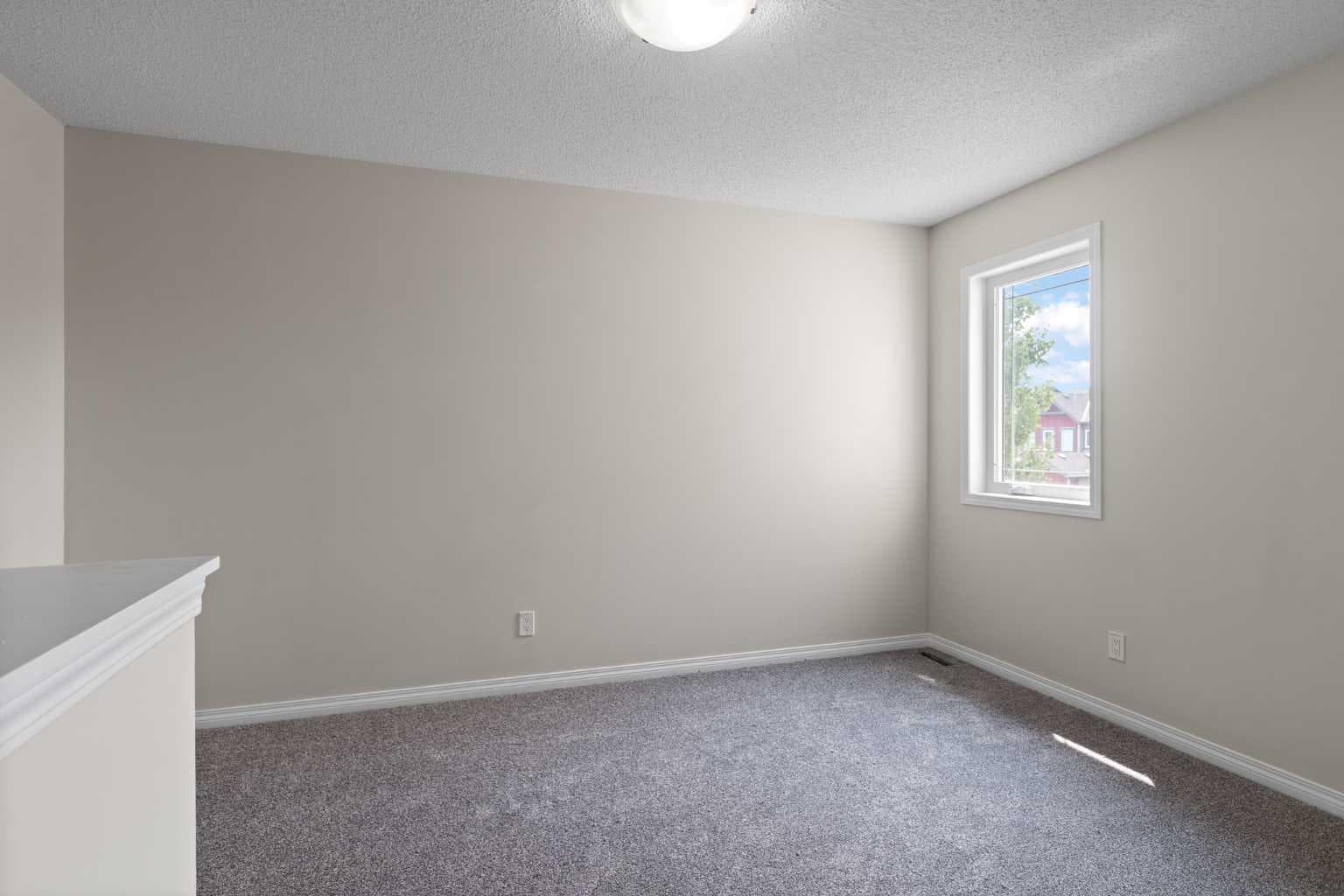 137 Windridge Road SW