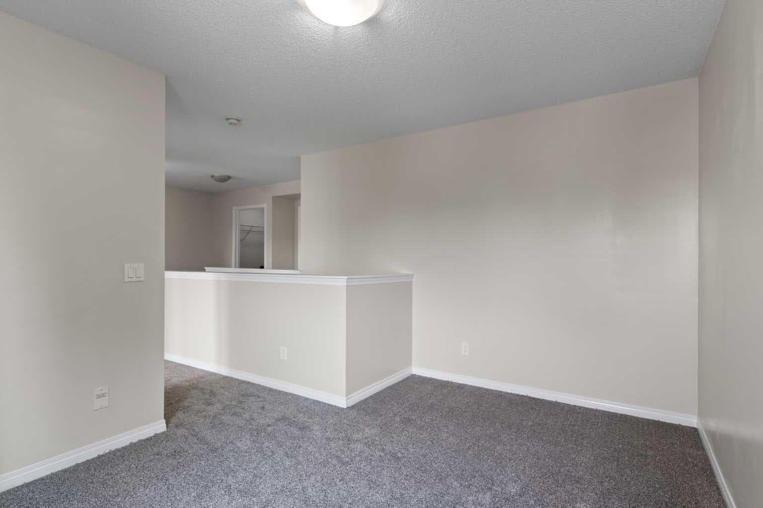 137 Windridge Road SW