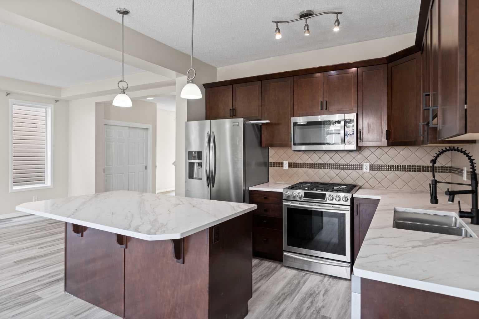 137 Windridge Road SW