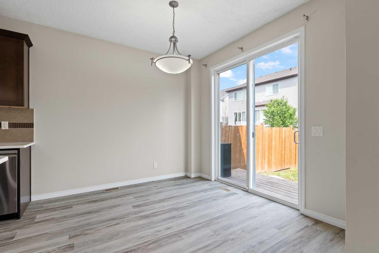 137 Windridge Road SW