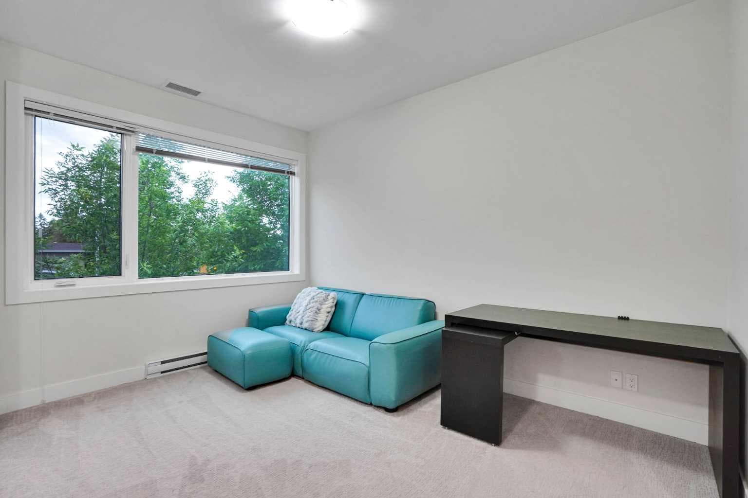 207, 20 Brentwood Common NW