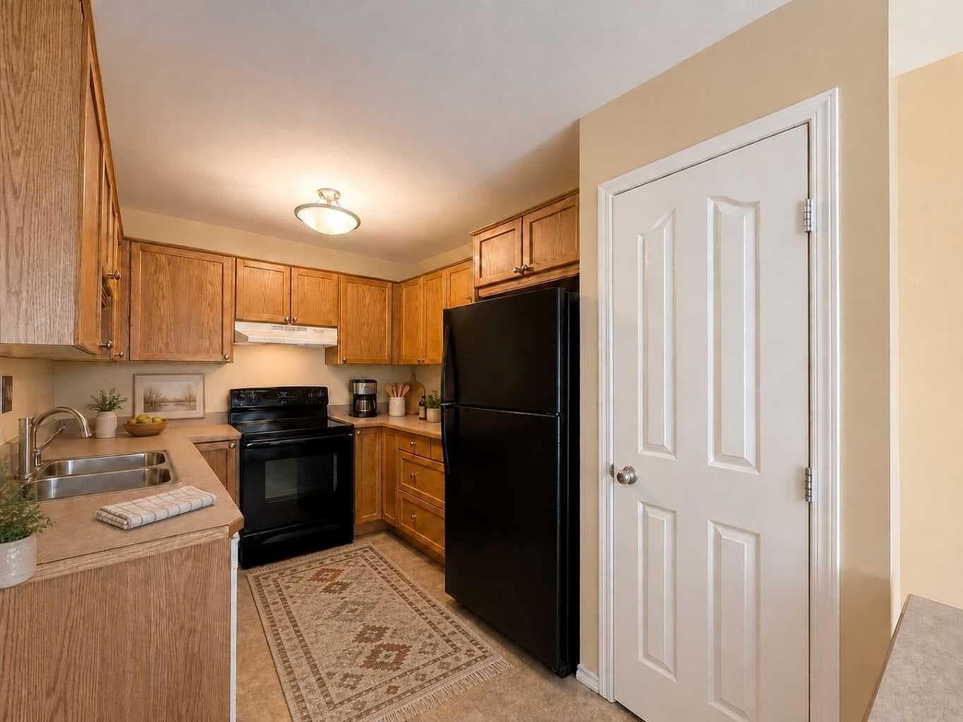 31, 156 Canoe Drive SW