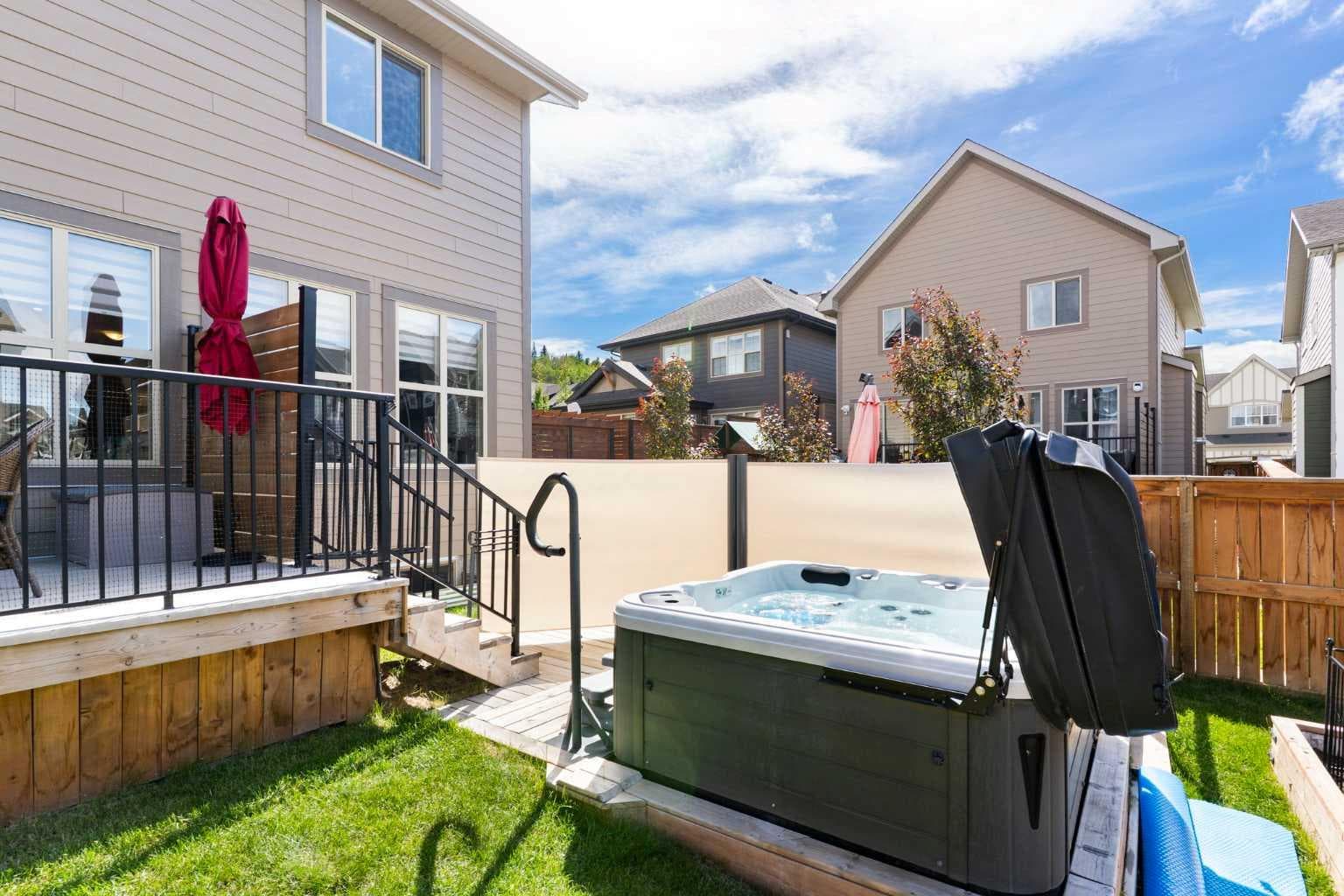 264 Riviera Way 