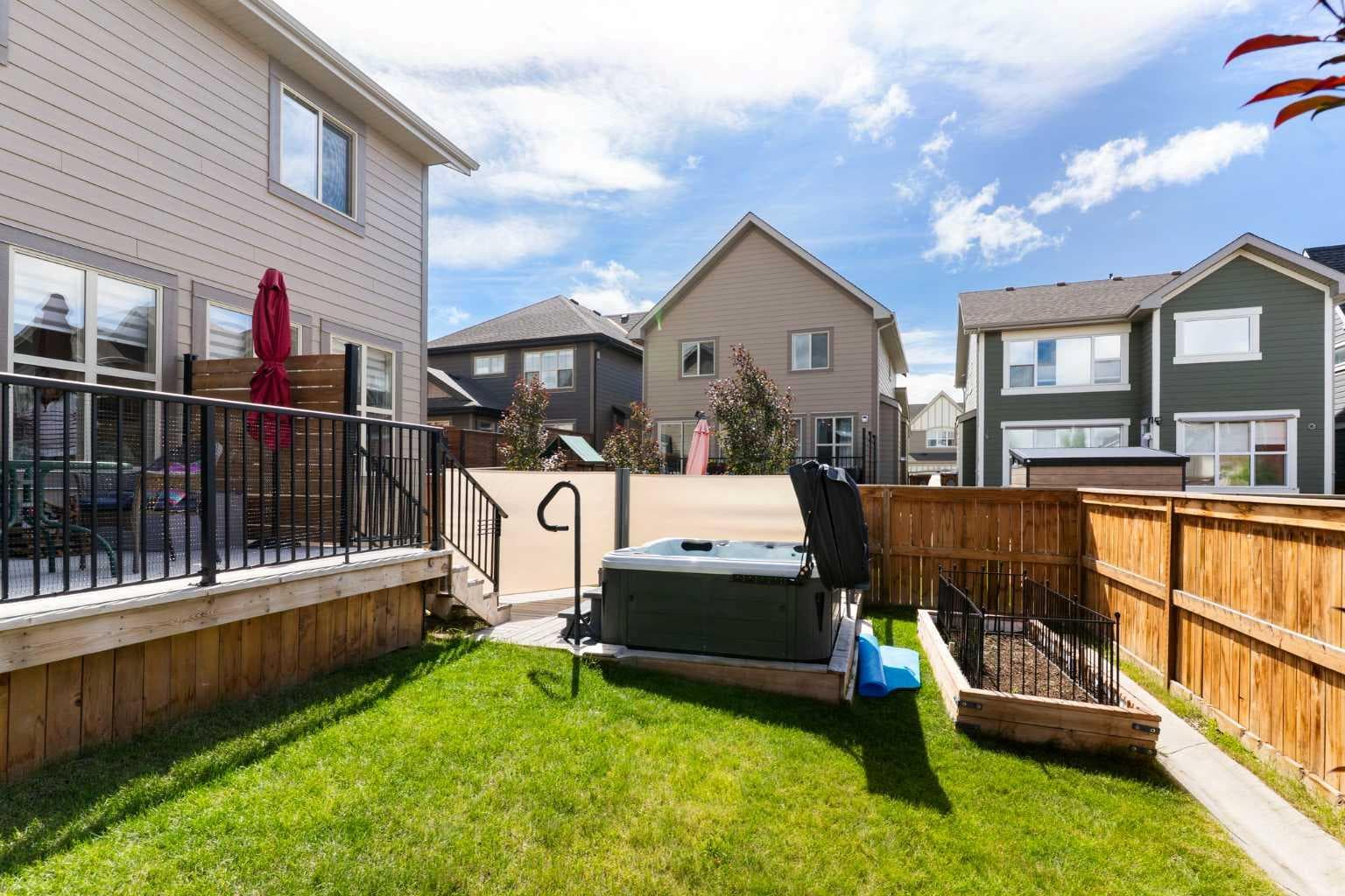 264 Riviera Way 