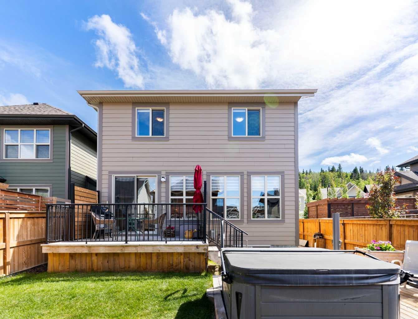 264 Riviera Way 