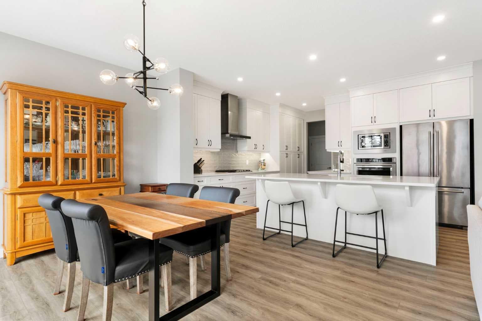 264 Riviera Way 