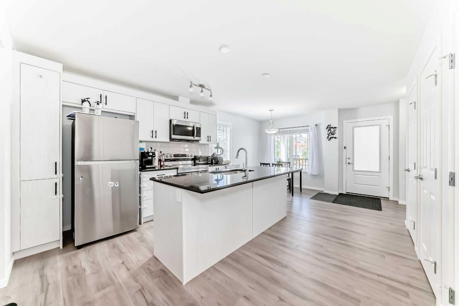 181 Yorkville Boulevard SW
