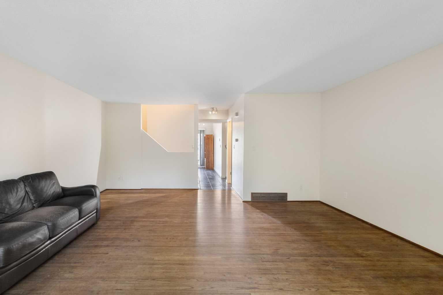 303, 1305 Glenmore Trail SW