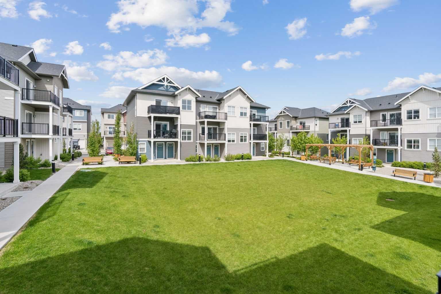 1001, 24 Rivercrest Drive 