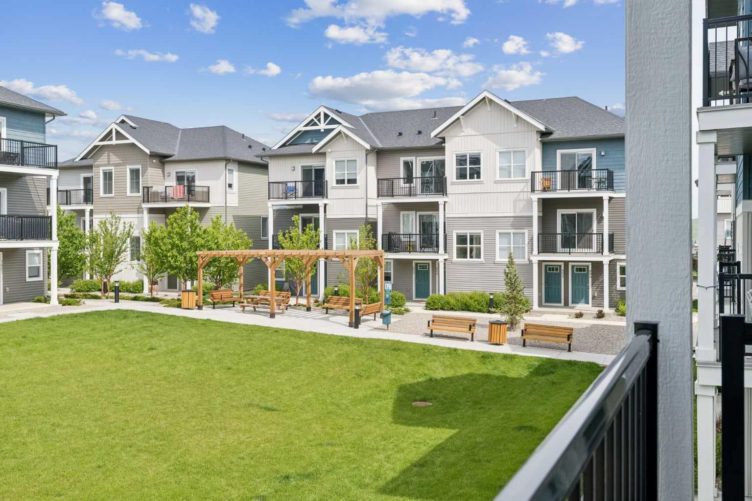 1001, 24 Rivercrest Drive 