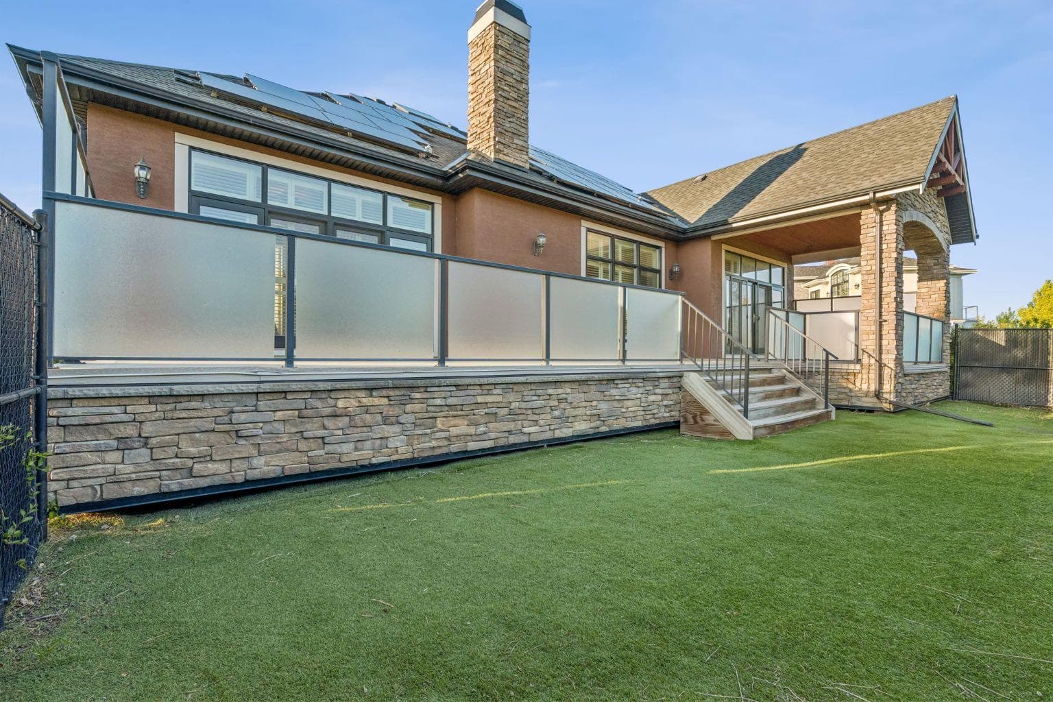 16 Wycliffe Mews 
